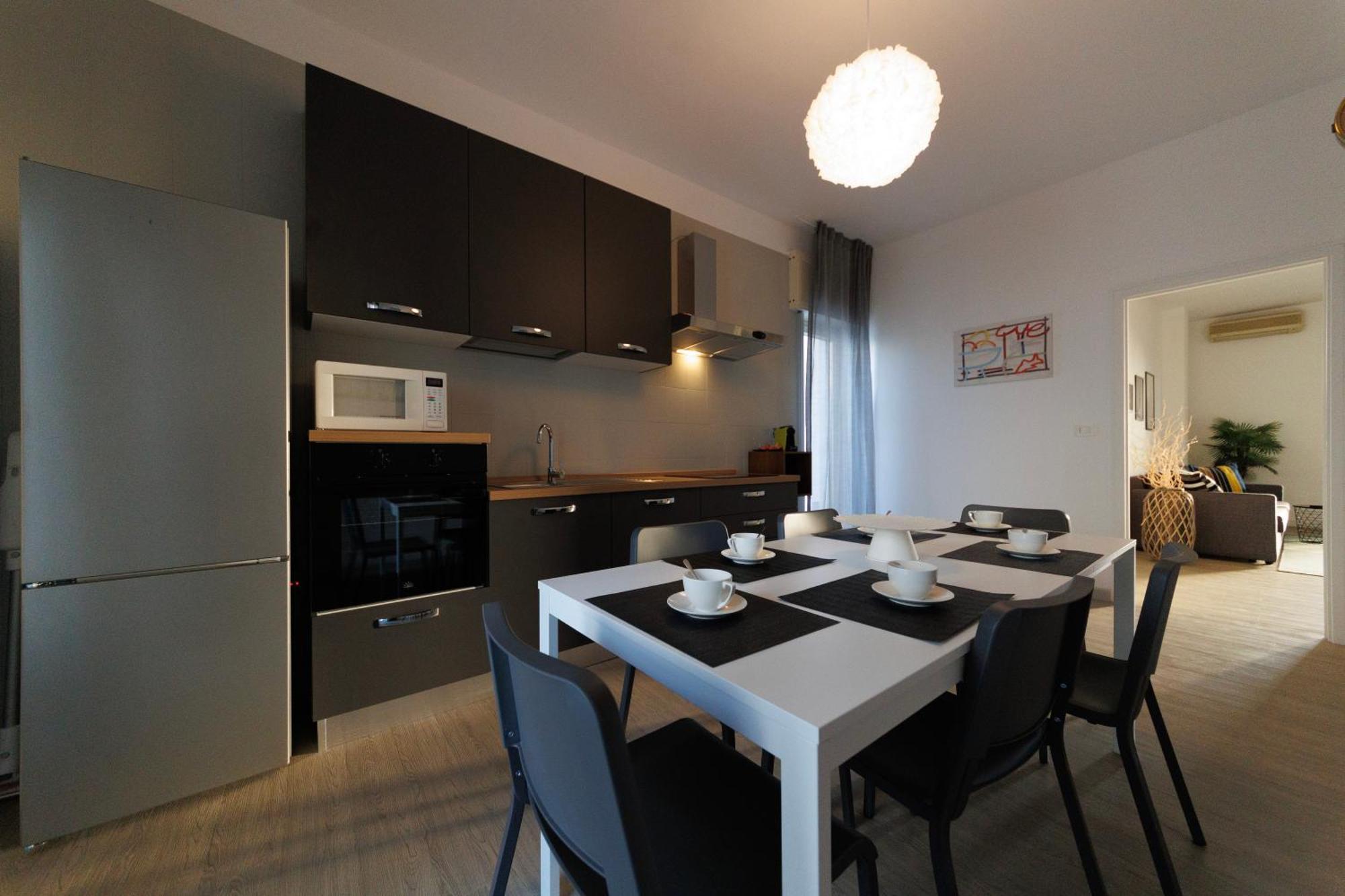Atticoderossi A 500Mt Da Stazione&Centrostorico Apartment Bari Exterior photo
